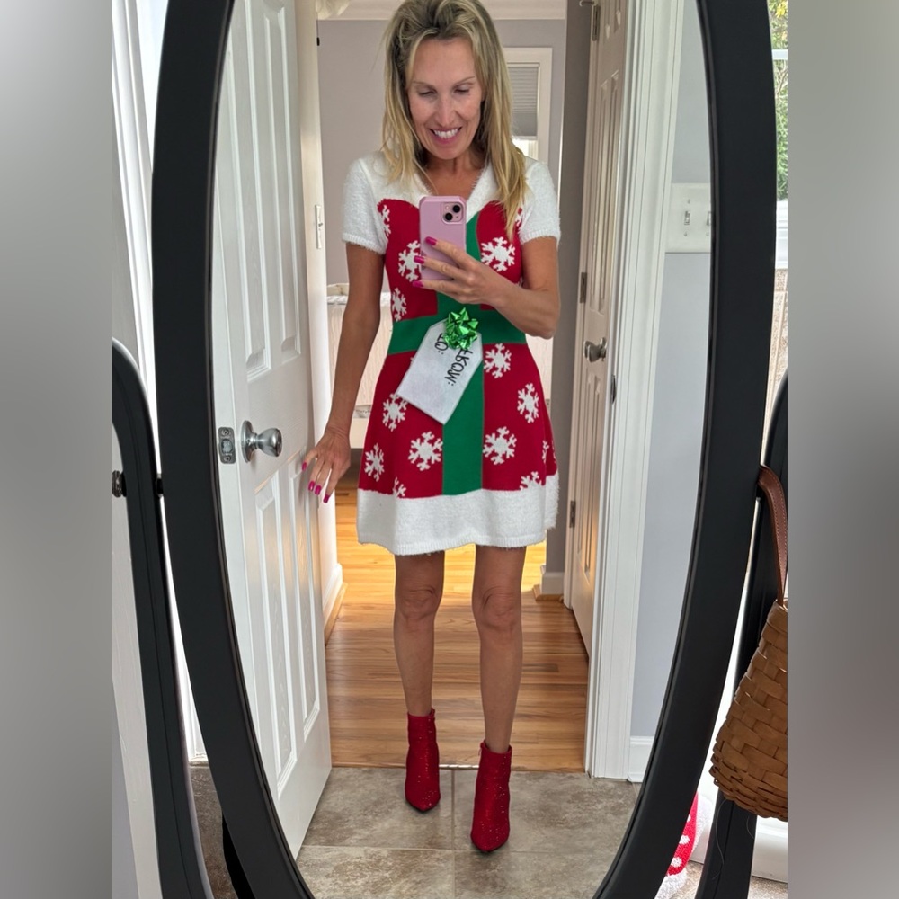 With love derek -Festive Red and White Snowflake Mini Dress (Christmas)
